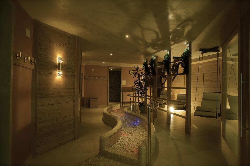 Hotel Negritella Passo del Tonale Eksteriør billede